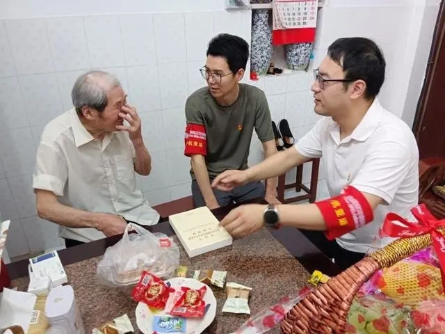 愛心呼叫器為空巢老人送溫暖